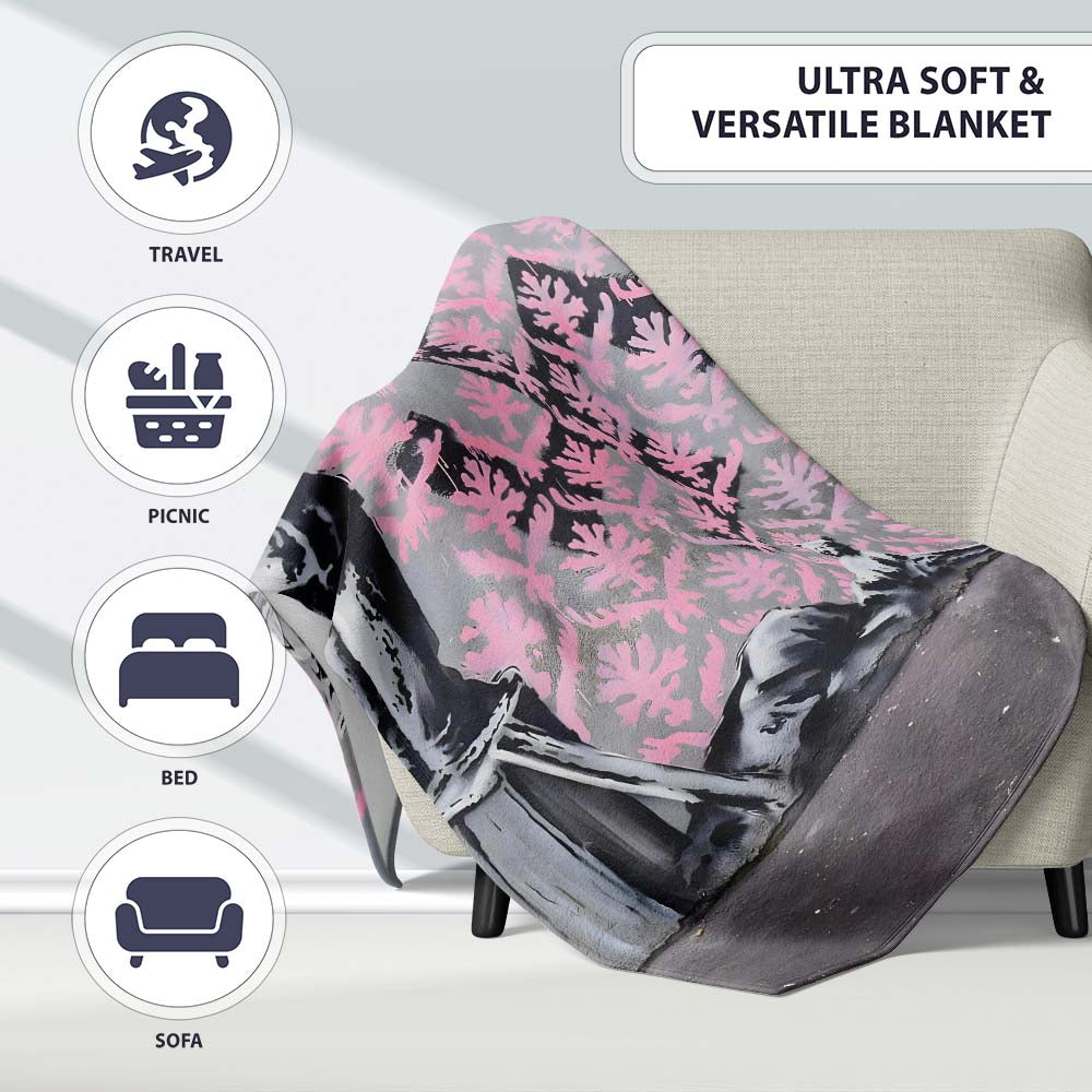Girl Spray Painting Pink Damask Pattern Street Art, All Season Comfort, Stylish Room Decoration - Super Soft Fleece Blanket Bed Sofa Throw