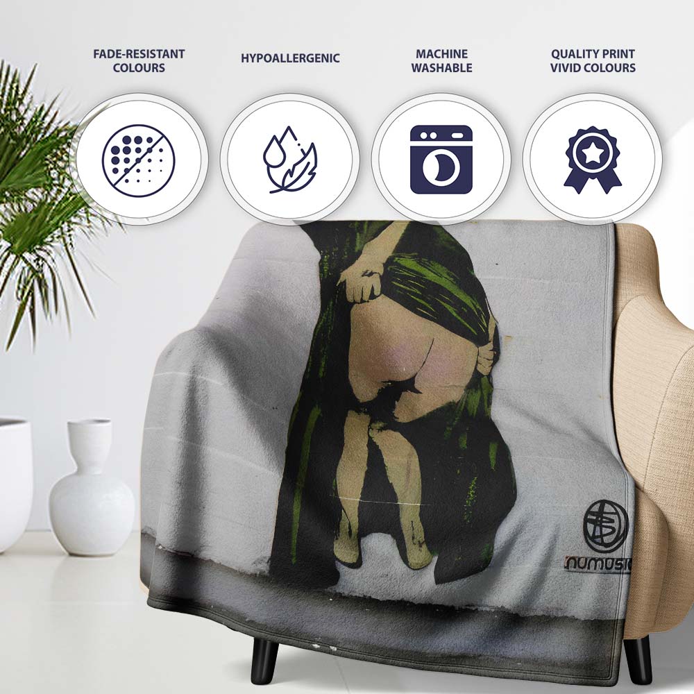 Pregnant Woman in Green Draped Dress Urban Stencil, All Season Comfort, Stylish Room Decoration - Super Soft Fleece Blanket Bed Sofa Throw