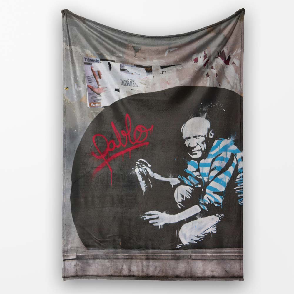 Elderly Graffiti Artist with Spray Can Urban Portrait, Decorative Comfortable Housewarming Gift - Super Soft Fleece Blanket Bed Sofa Throw