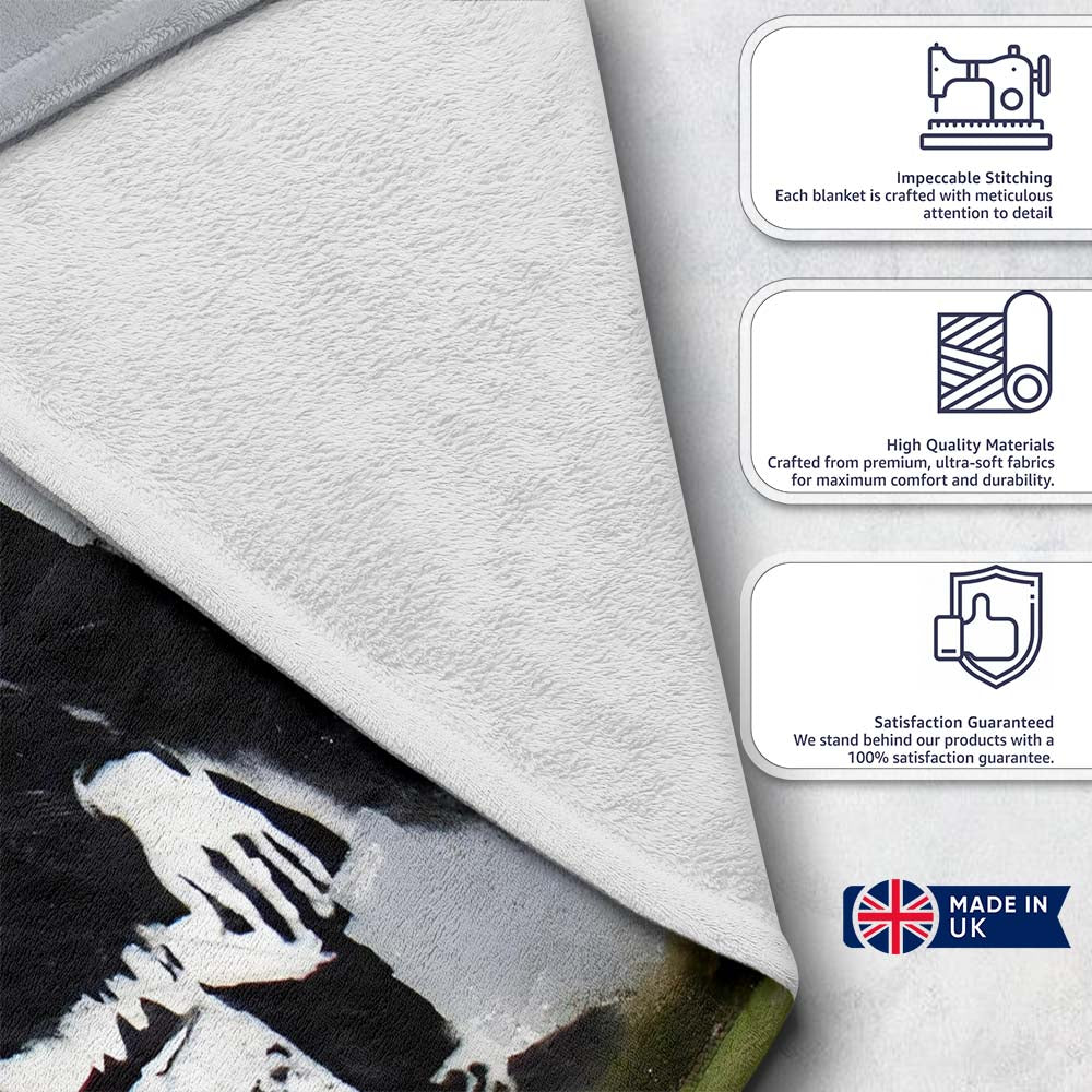 Old School Street Crew with Boombox Monochrome Stencil, Decorative Comfortable Everyday Comfort - Super Soft Fleece Blanket Bed Sofa Throw
