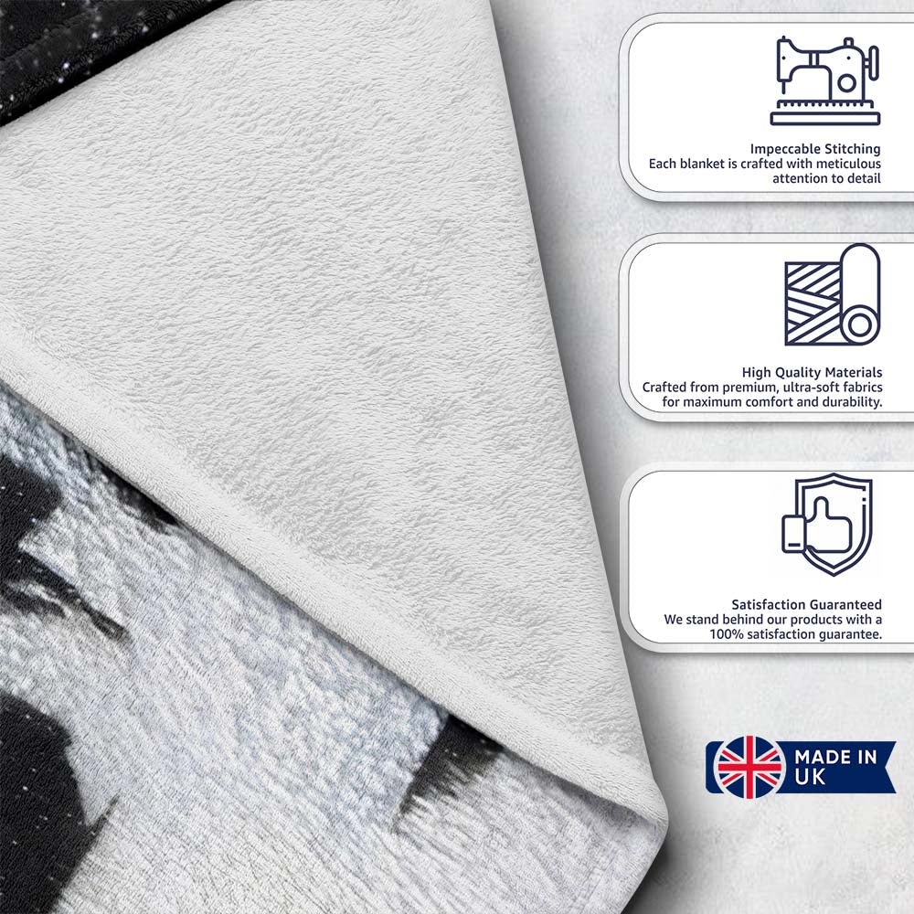 Black Rat with Barcode Monochrome Graffiti Stencil, All Season Comfort, Stylish Room Decoration - Super Soft Fleece Blanket Bed Sofa Throw