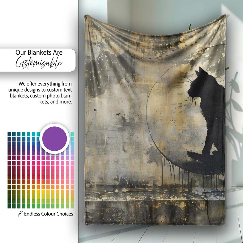 Black Cat Silhouette in Golden Grunge Circle, Comfortable Everyday Use, Stylish Room Decoration - Super Soft Fleece Blanket Bed Sofa Throw