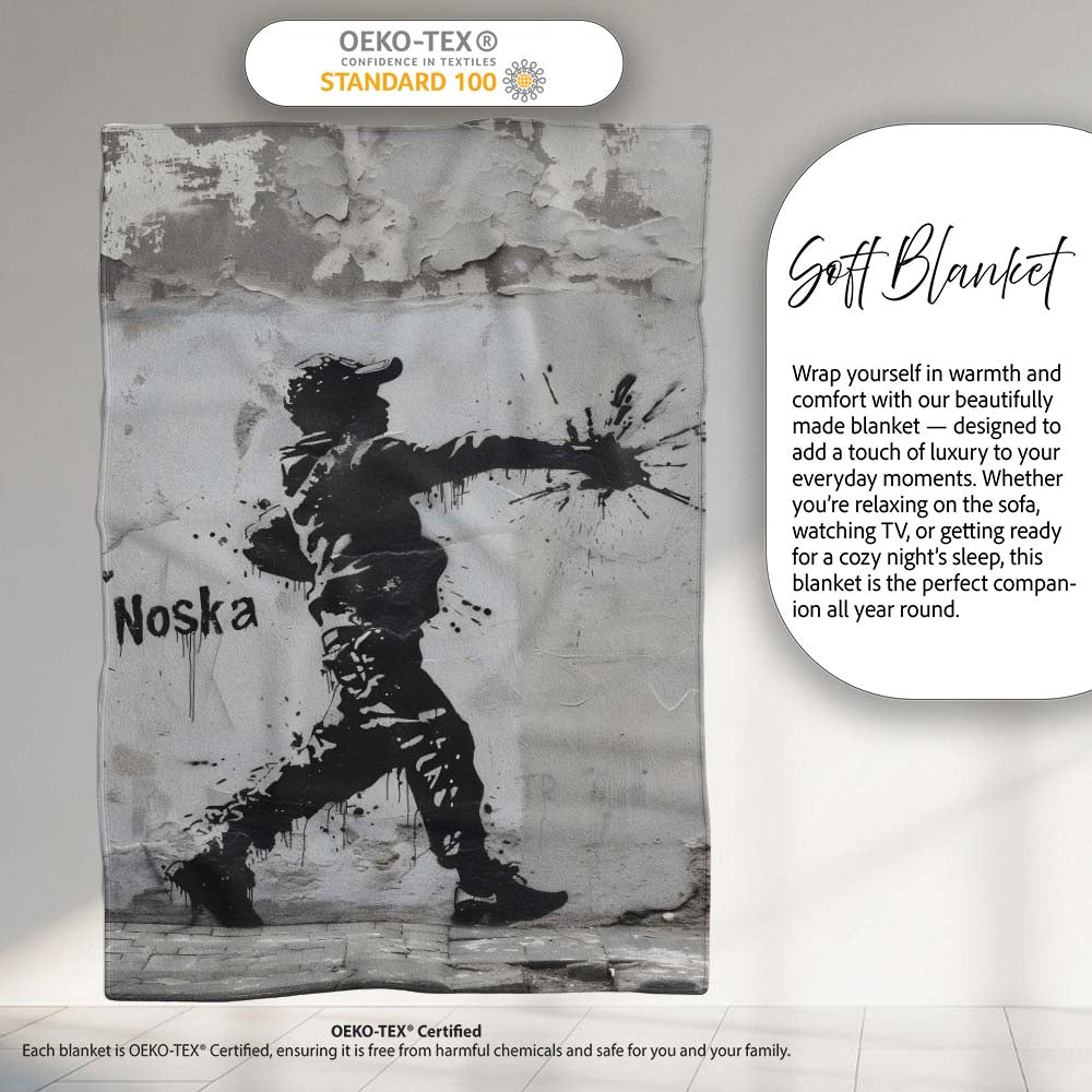 Monochrome Urban Figure with Paint Splash, Bedroom Living Room Accent, Comfortable Everyday Use - Super Soft Fleece Blanket Bed Sofa Throw