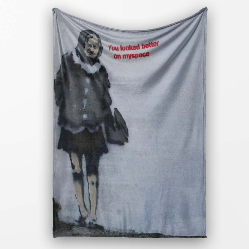 Elderly Woman Red Typography Satirical Stencil, Lightweight Warm Gift, Comfortable Everyday Use - Super Soft Fleece Blanket Bed Sofa Throw