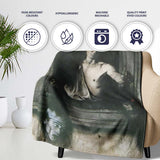 Classical Male Figure Dark Monochrome Fine Art, Lightweight Warm Gift, Comfortable Everyday Use - Super Soft Fleece Blanket Bed Sofa Throw