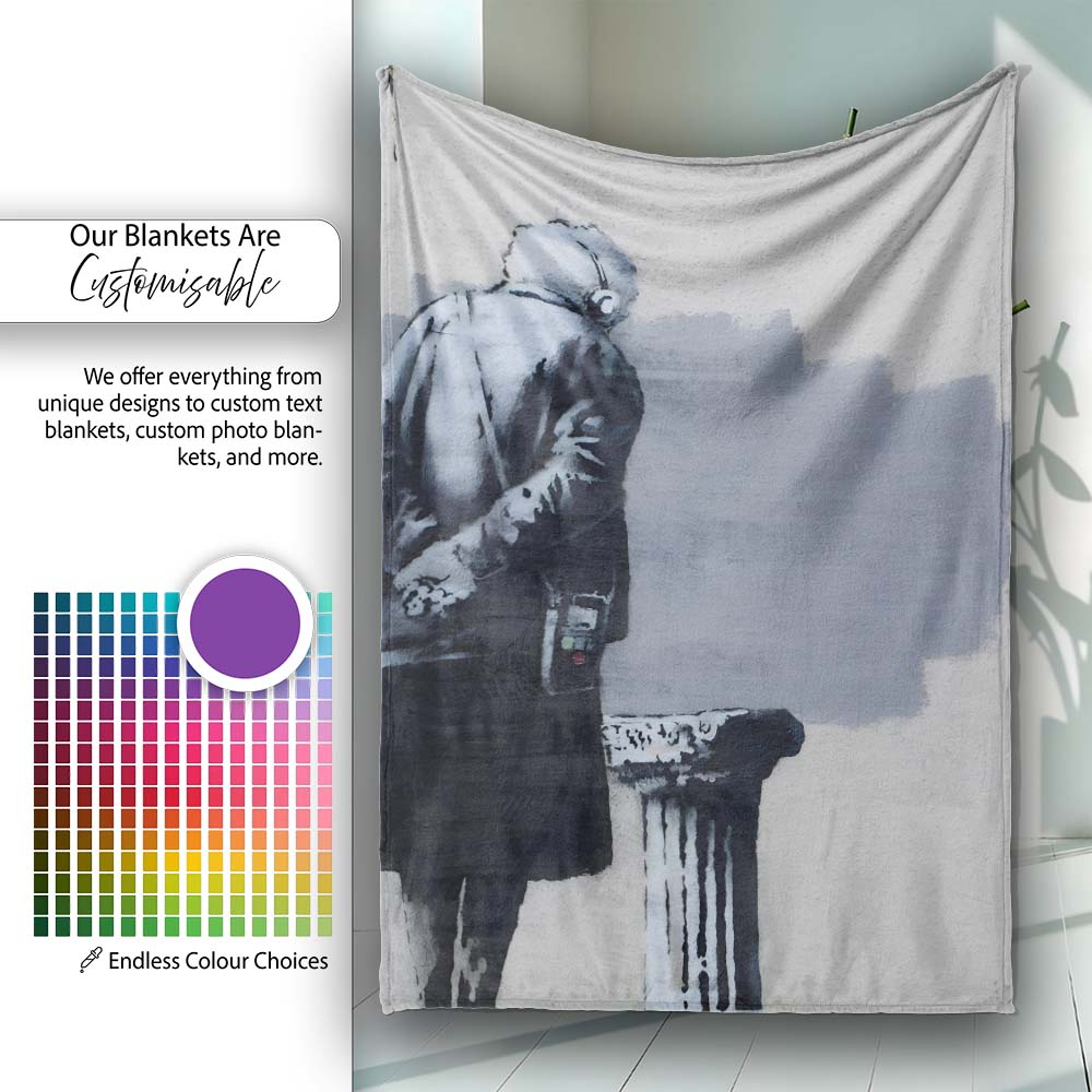Elderly Woman Painting Grey Wall Urban Stencil, Lightweight Warm Gift, Comfortable Everyday Use - Super Soft Fleece Blanket Bed Sofa Throw