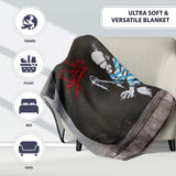 Elderly Graffiti Artist with Spray Can Urban Portrait, Decorative Comfortable Housewarming Gift - Super Soft Fleece Blanket Bed Sofa Throw
