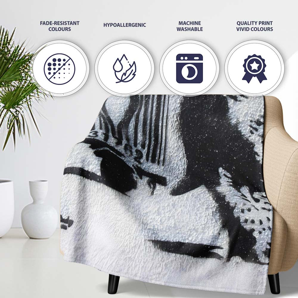 Black Rat with Barcode Monochrome Graffiti Stencil, All Season Comfort, Stylish Room Decoration - Super Soft Fleece Blanket Bed Sofa Throw