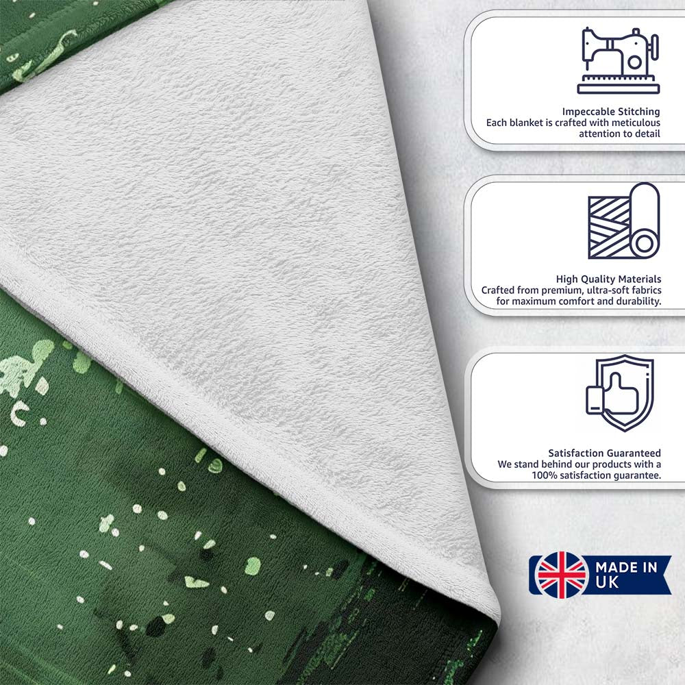 Green Rainy Traveller Silhouette Street Art, Bedroom Living Room Accent, Unique Artistic Design - Super Soft Fleece Blanket Bed Sofa Throw