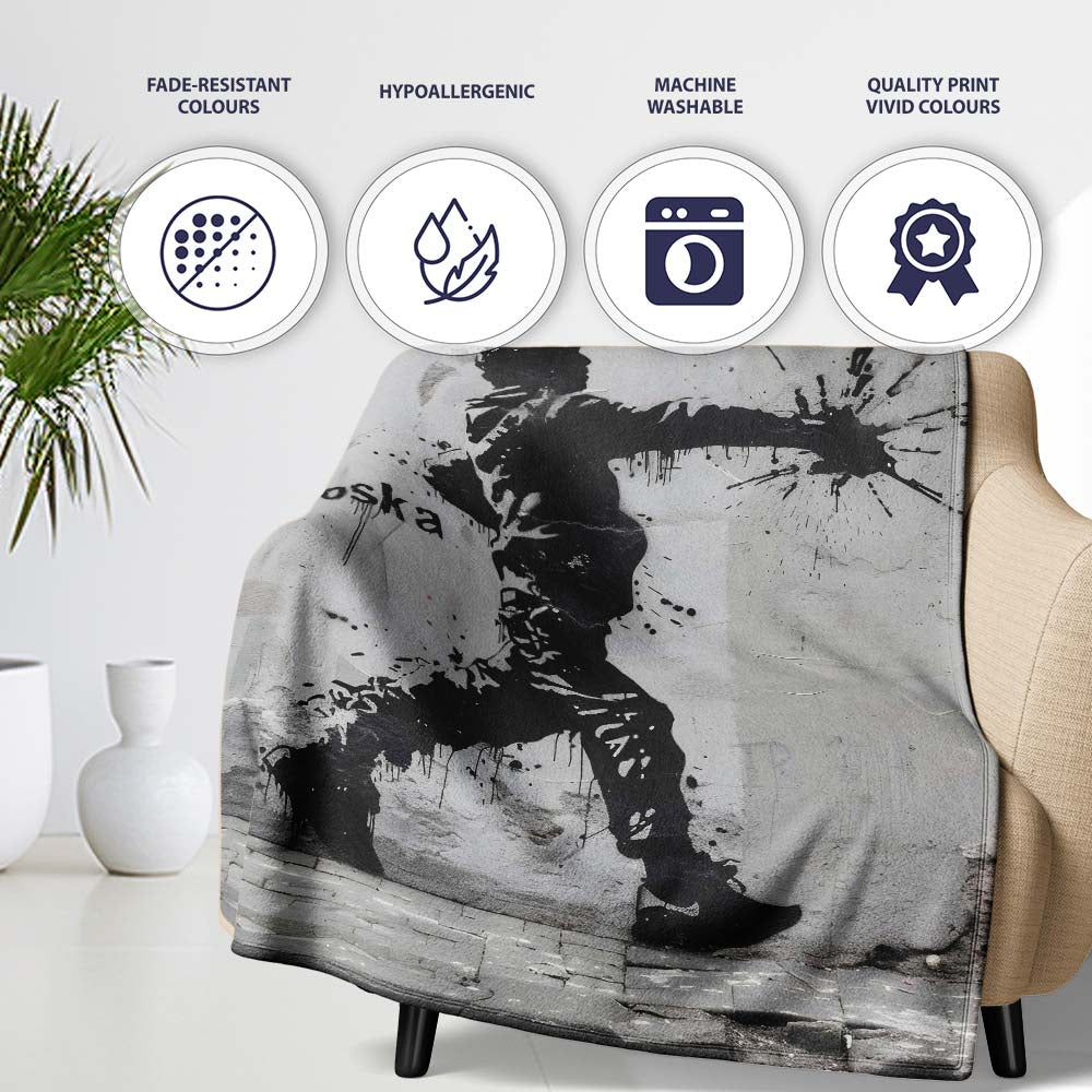 Monochrome Urban Figure with Paint Splash, Bedroom Living Room Accent, Comfortable Everyday Use - Super Soft Fleece Blanket Bed Sofa Throw